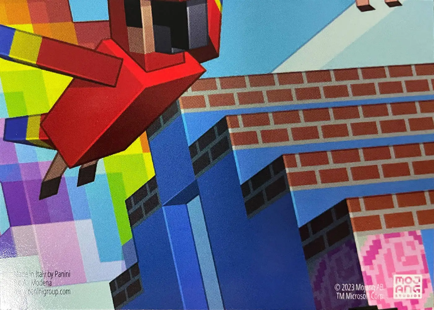 Alex shows off all the colours she owns (Pixel) card back